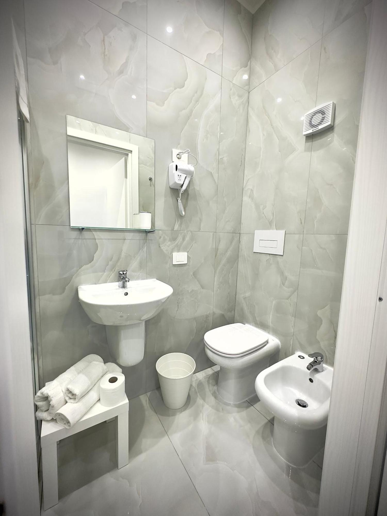 Marvit Central Luxury Naples Exterior photo